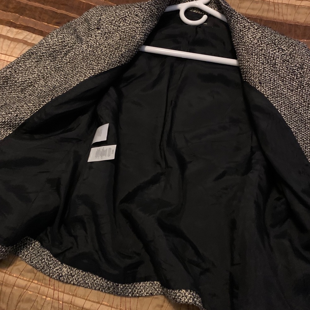 Blazer - Picture 3 of 4